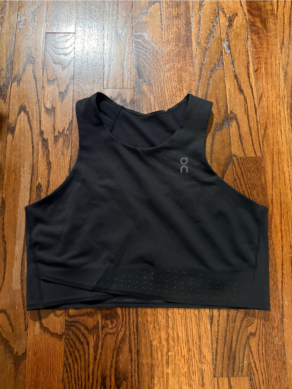 On Running Black Crop Tank Top workout shirt sports bra gym